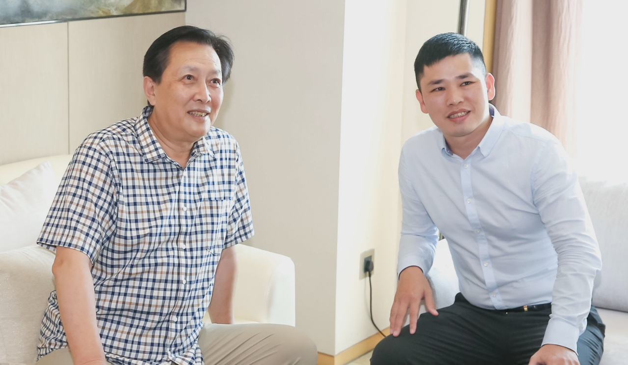 茶敘毛澤東特型演員唐國強老師